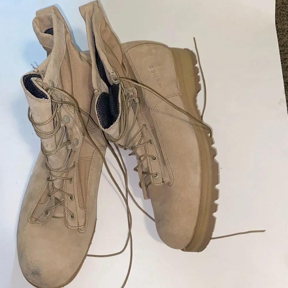 Wellco Vibram Men Shoes Boot Size 12.5